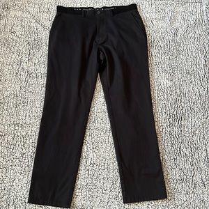 Men’s HAGGAR action khakis